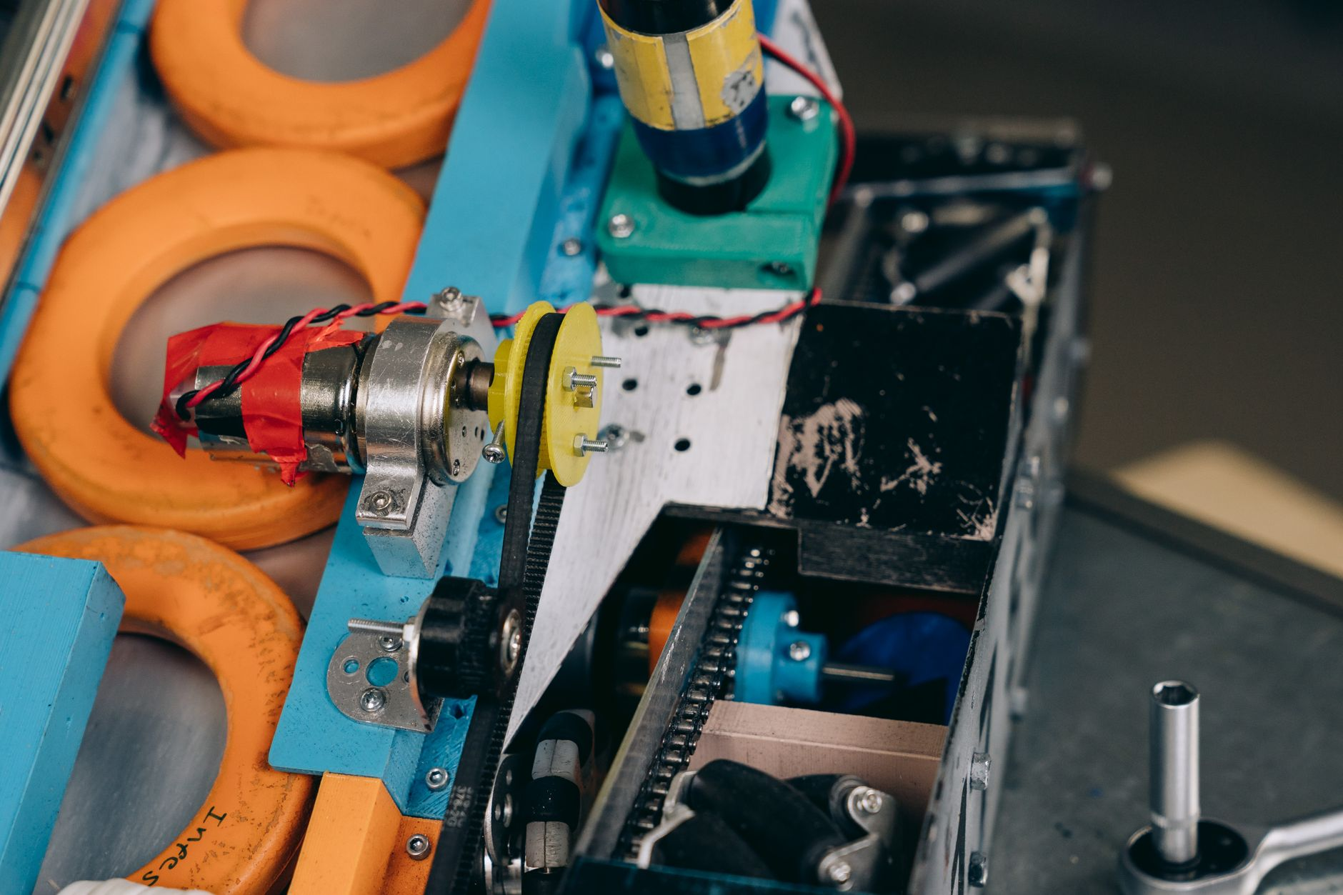 Stop Scrubbing Your Calendar: 9 AI Systems to Automate Your Home Cleaning Empire