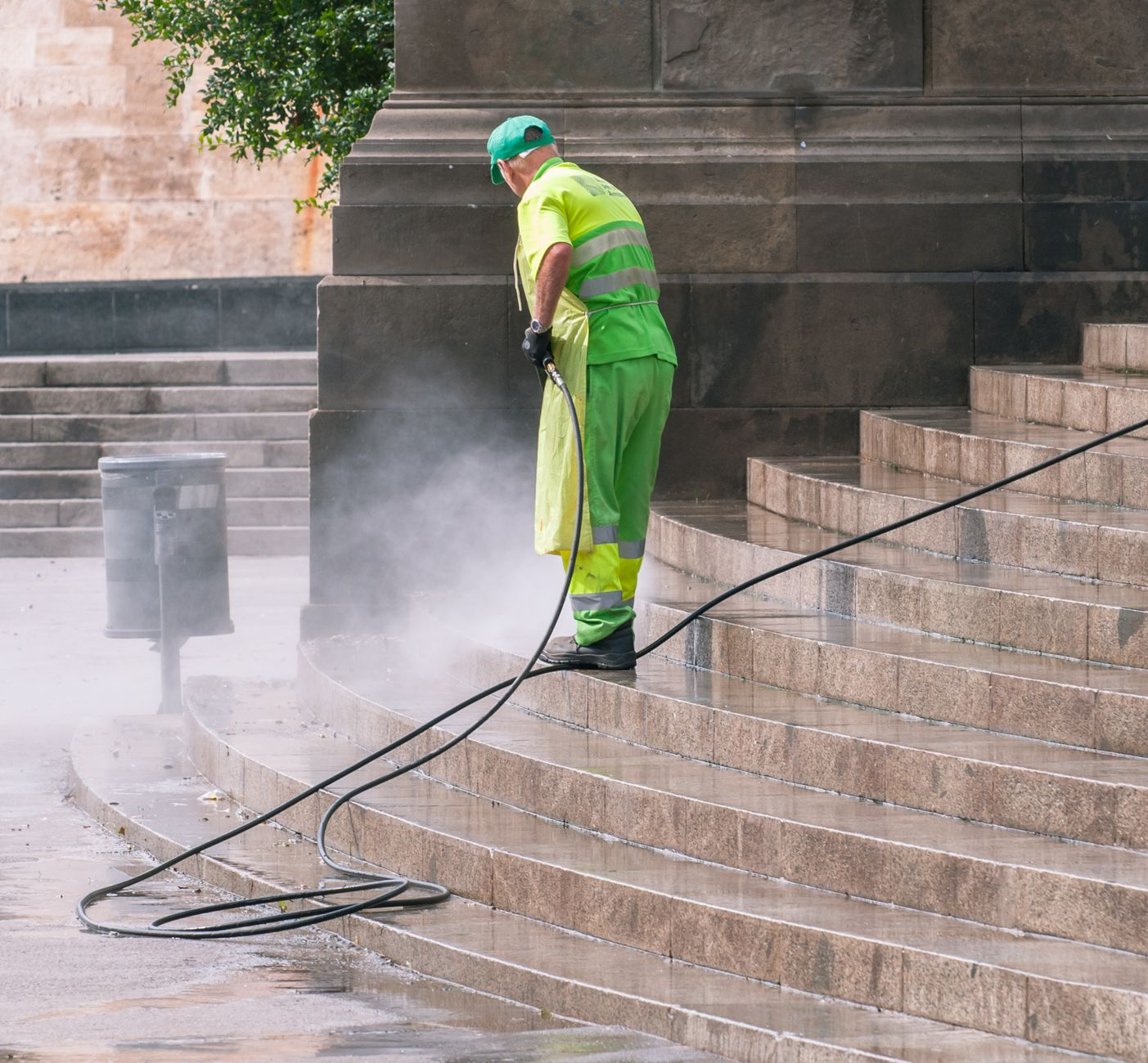 The Autonomous Ad Machine: How to Automate Your Pressure Washing Marketing
