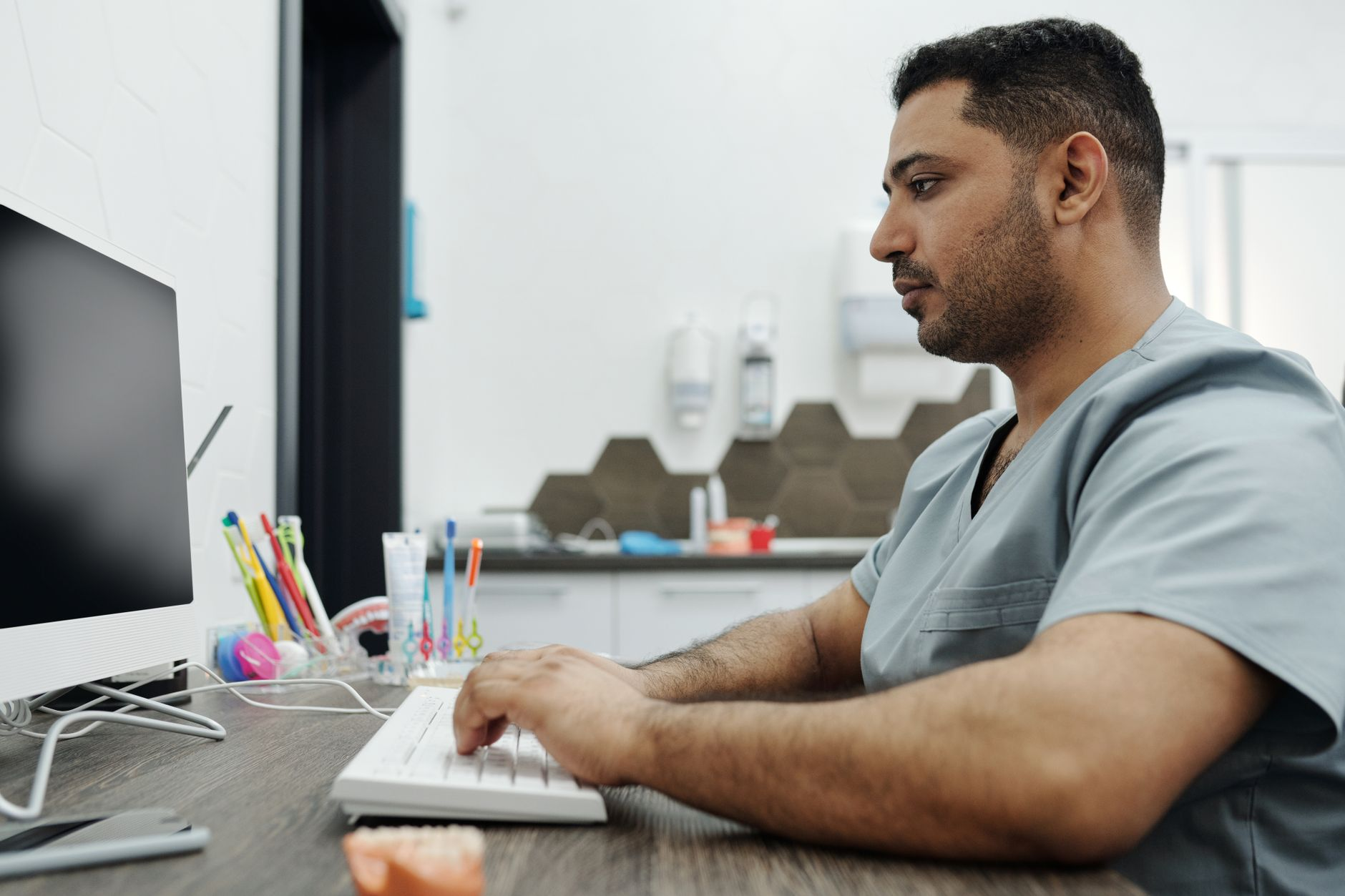 The Death of Manual Booking: Why Your Dental Clinic Needs Automated Edge Functions