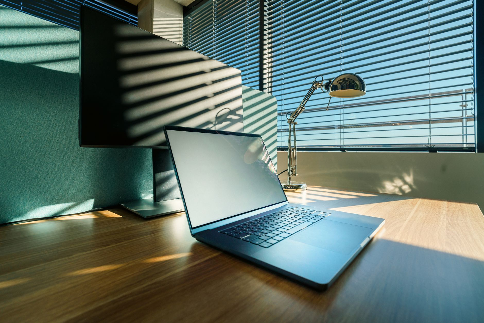 The Blueprint for Autonomous Operations: How to Automate Emails, Messages, and Meetings